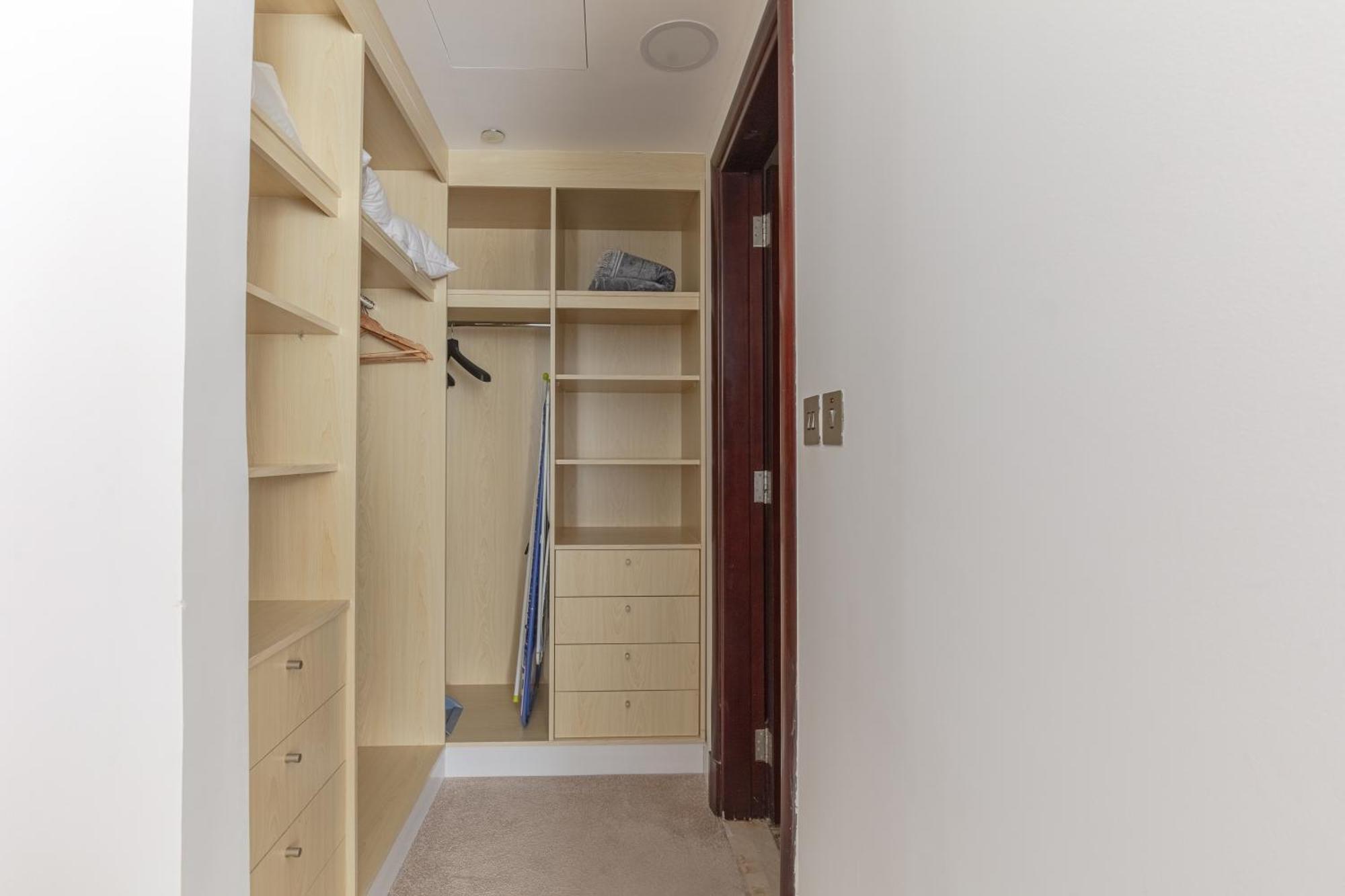 Apartment 1-bedroom With Pool Dubai