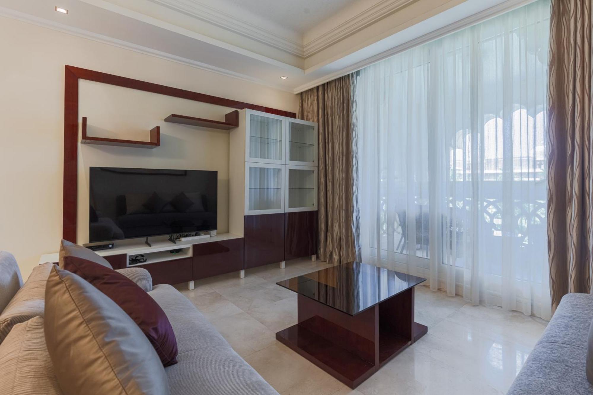1-bedroom With Pool Appartement *
